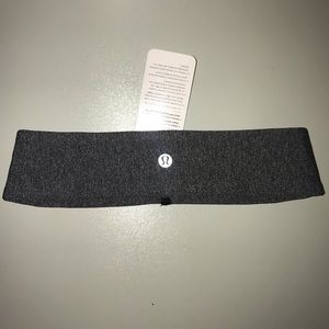 NWT Lululemon Fly Away Tamer Headband